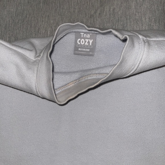 Aritzia Tna Cozy Fleece Sweatsuit (mirror blue) - Picture 11 of 17